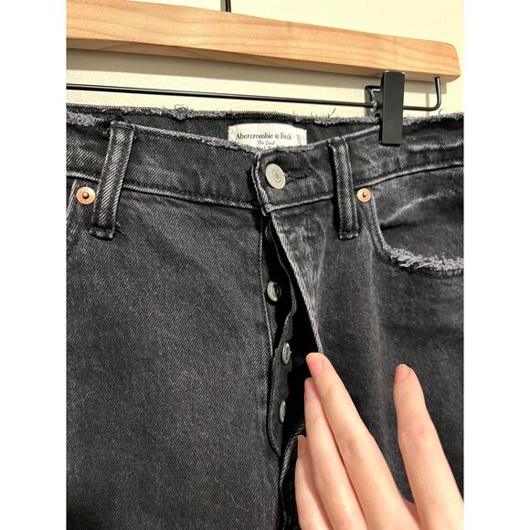 Abercrombie & Fitch The Dad High Rise Distressed Black Jeans Women's 30 Short - Picture 9 of 11
